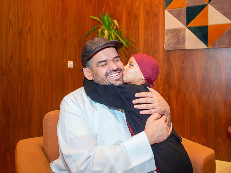بالفيديو... حسين الجسمي يحقق أمنية طفلة صغيرة